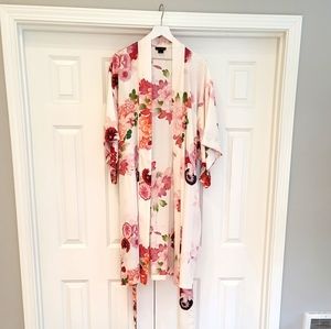 Beautiful Natori robe XL